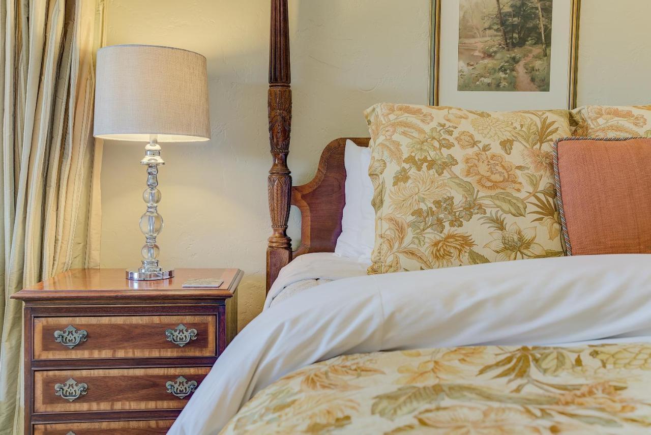 Sandpiper Inn Carmel-by-the-Sea ภายนอก รูปภาพ